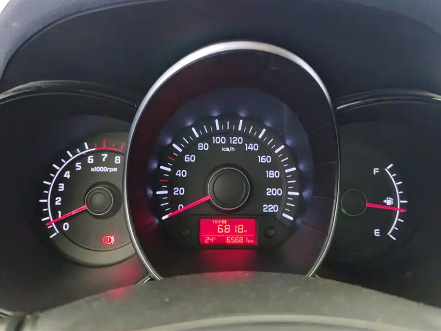 Kia K2 2015 Sedan 1.4L MT GLS фото 14