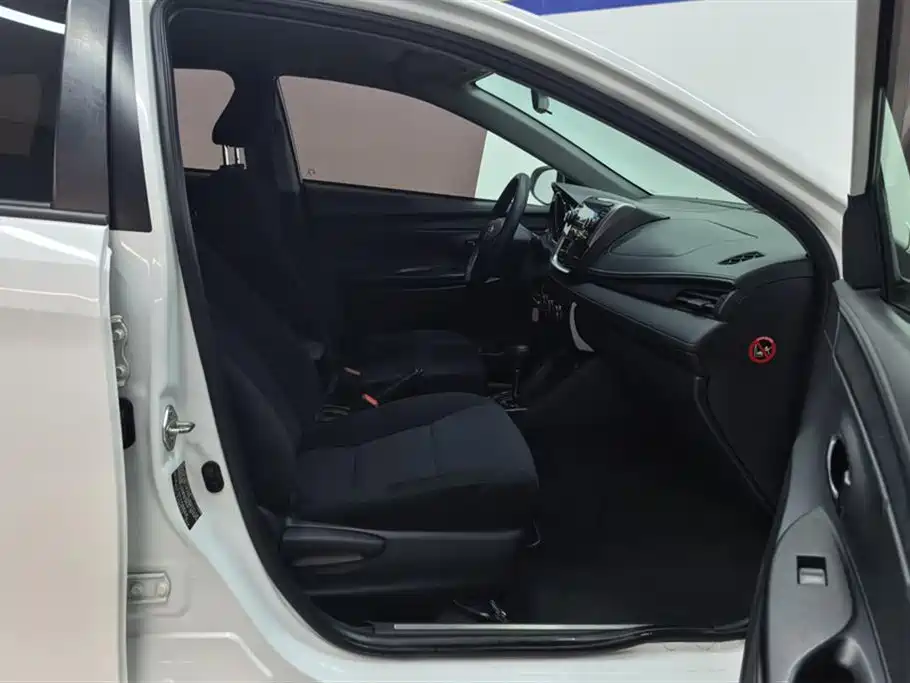 Toyota YARiS L Zhi Xuan 2016 Facelift 1.5E CVT Charming Edition фото 8