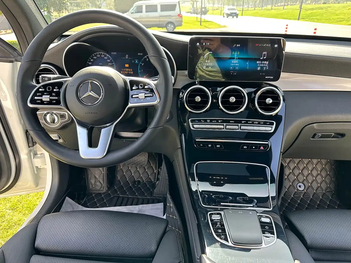 Mercedes-Benz GLC Coupe 2020 2020 GLC 260 4MATIC Coupe SUV
