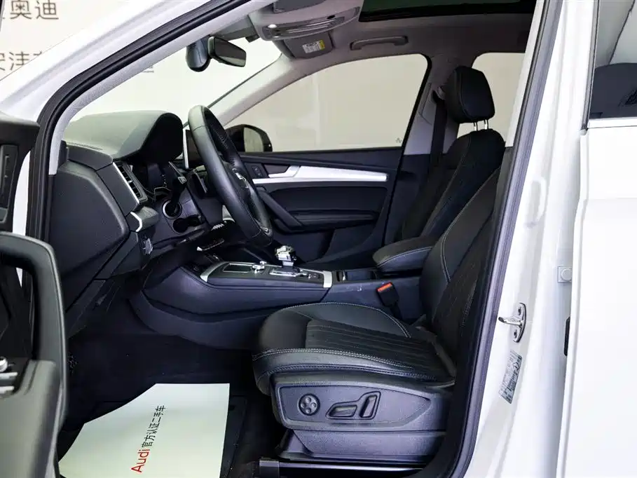 Audi Q5L 2020 Facelift 40 TFSI Honor Fashion фото 11