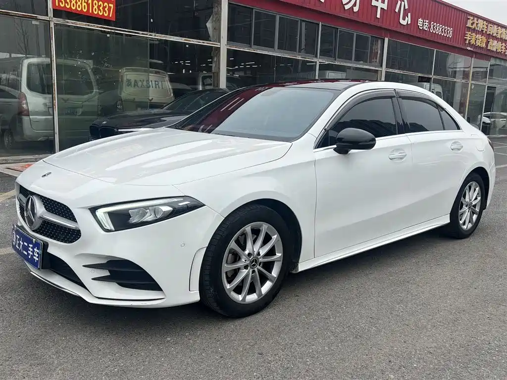 Mercedes-Benz A-Class 2020 Facelift A 200 L Sport Sedan Dynamic