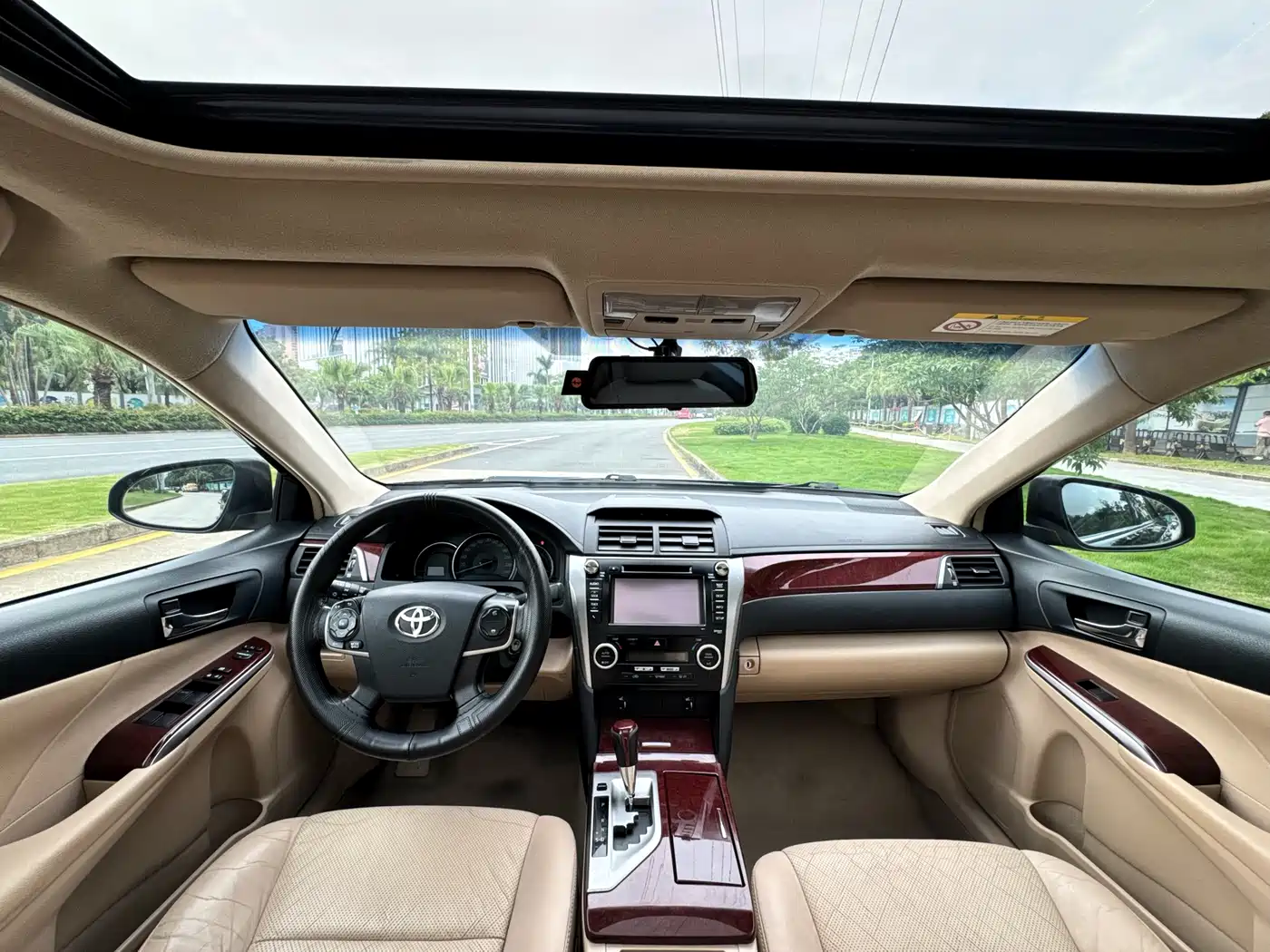 Toyota Camry 2012 2.0G Luxury Navigation Edition фото 13