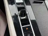 Photo 9 - Volkswagen Teramont