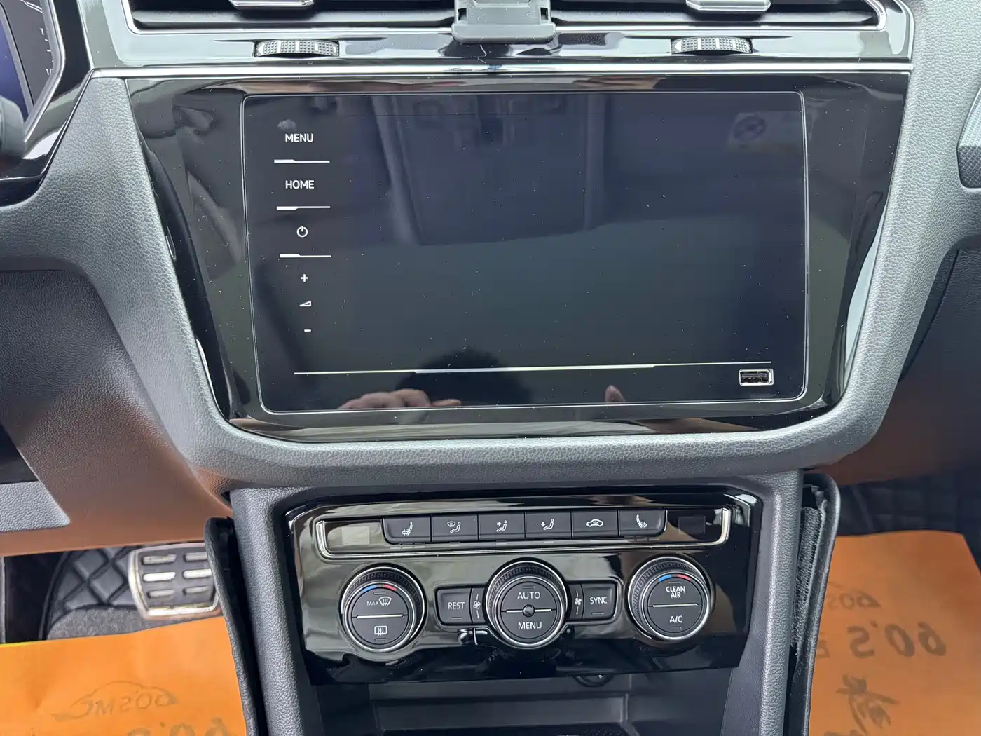 Volkswagen Tiguan L 2021 330TSI Automatic 2WD R-Line Premium фото 25