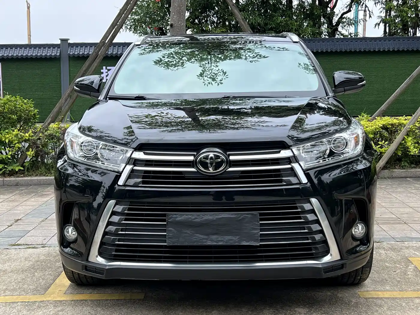 TOYOTA HIGHLANDER