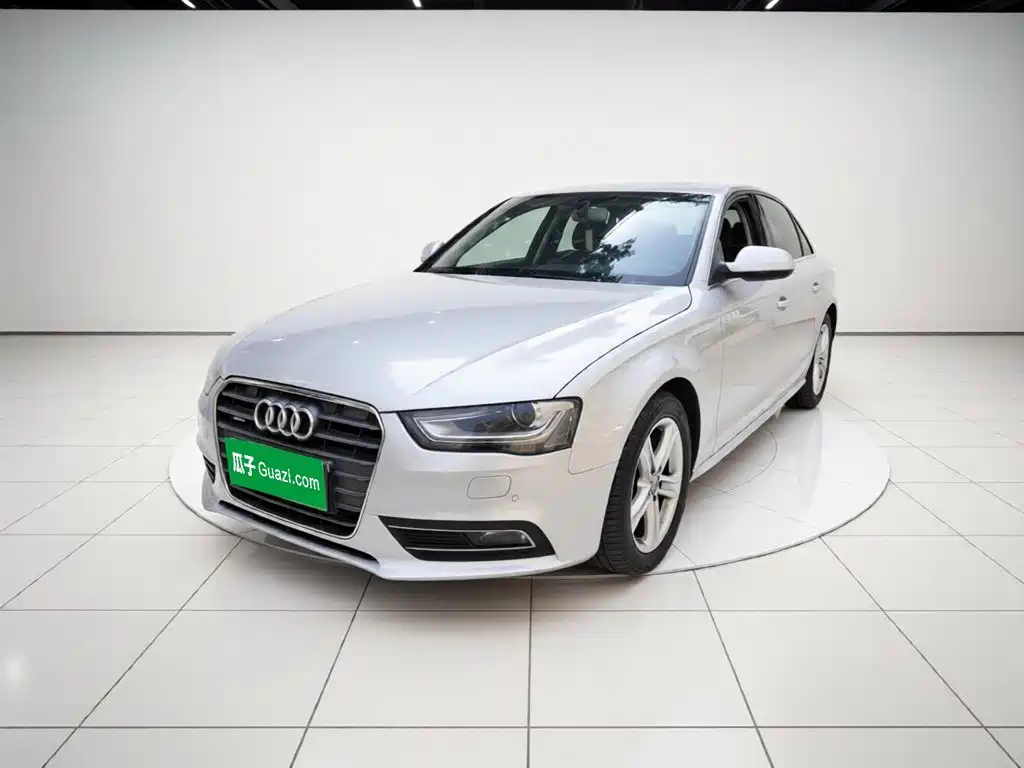 Фото 1 - Audi A4L