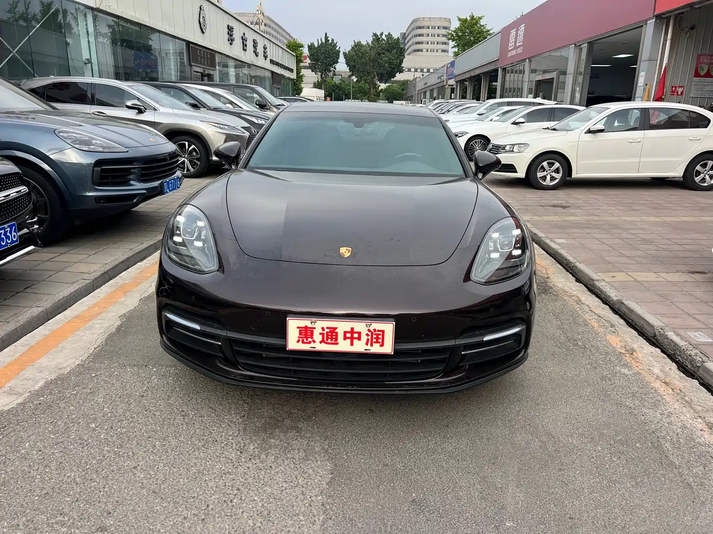 Porsche Panamera 2017 Panamera 4 Executive Long Wheelbase 3.0T фото 2