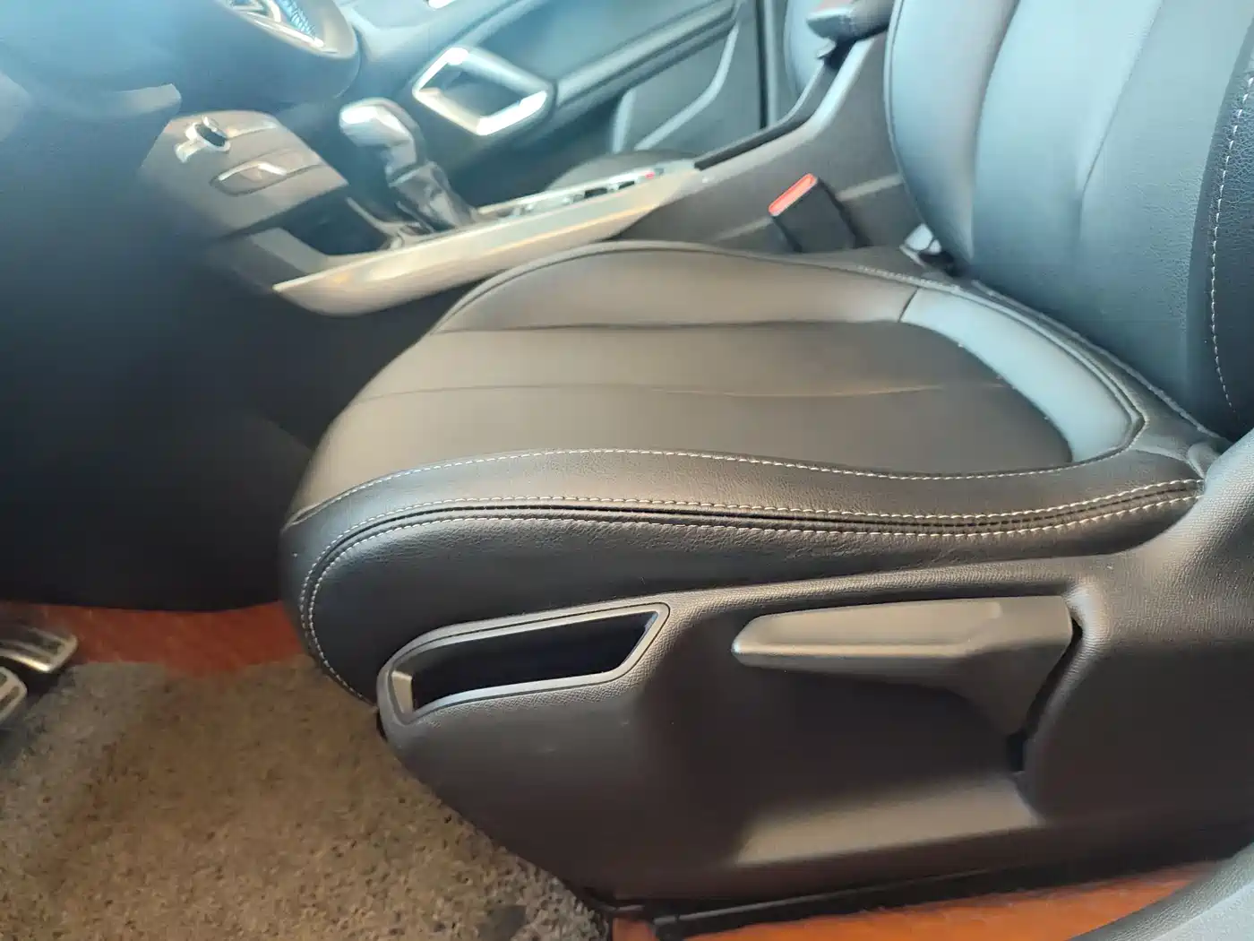 Peugeot 308S 2015 1.6T Auto Dynamic Edition фото 9