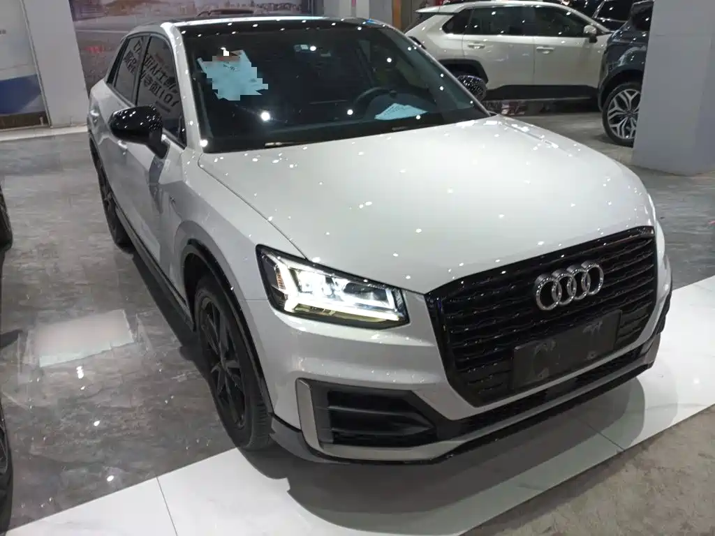 Фото 22 - Audi Q2L
