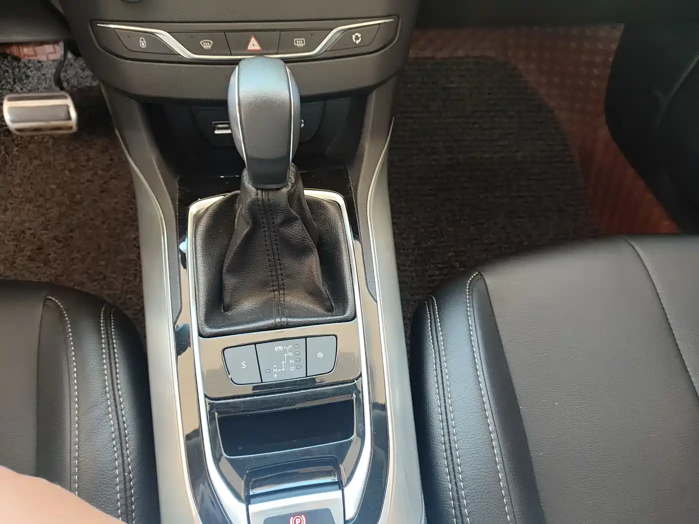 Peugeot 308S 2015 1.6T Auto Dynamic Edition фото 7