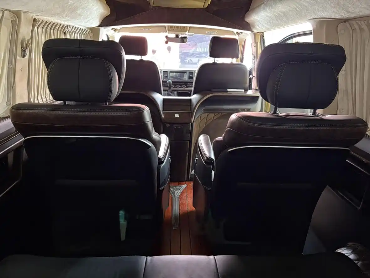 Volkswagen Caravelle 2018 2.0TSI 4WD Luxury Edition 7-Seater фото 34