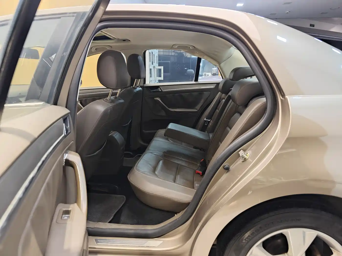 Volkswagen Bora 2014 1.6L Automatic Comfort Edition фото 21