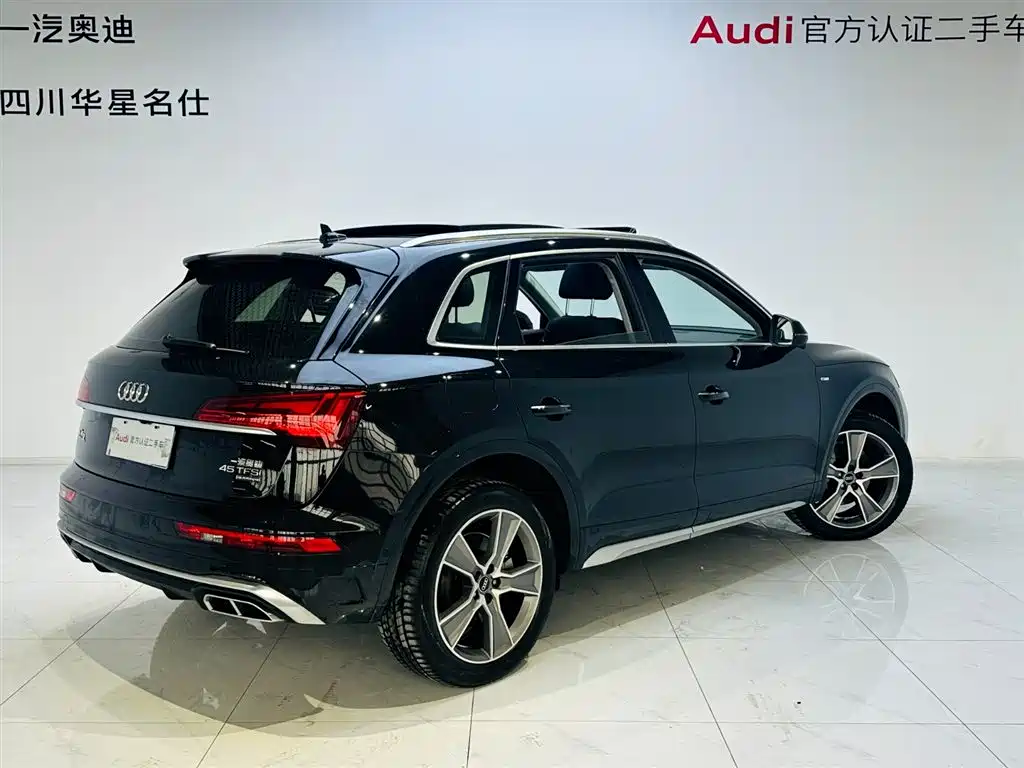 Audi Q5L 2022 Facelift 45T Luxury Dynamic фото 3