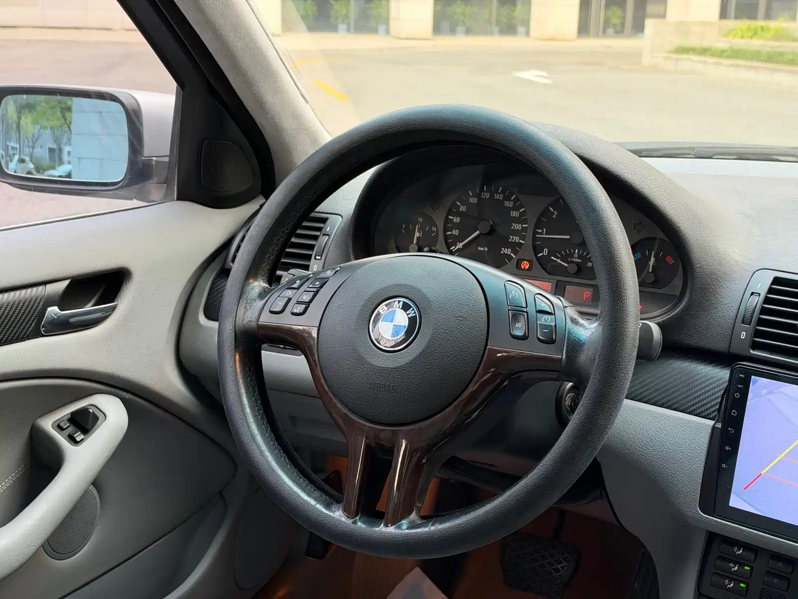Photo 11 - BMW 3 Series
