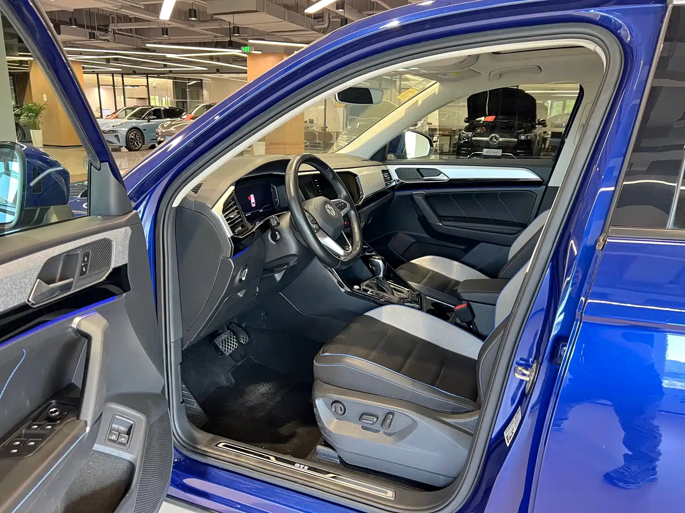 Volkswagen Tayron GTE Plug-in Hybrid 2020 1.4T Premium фото 8