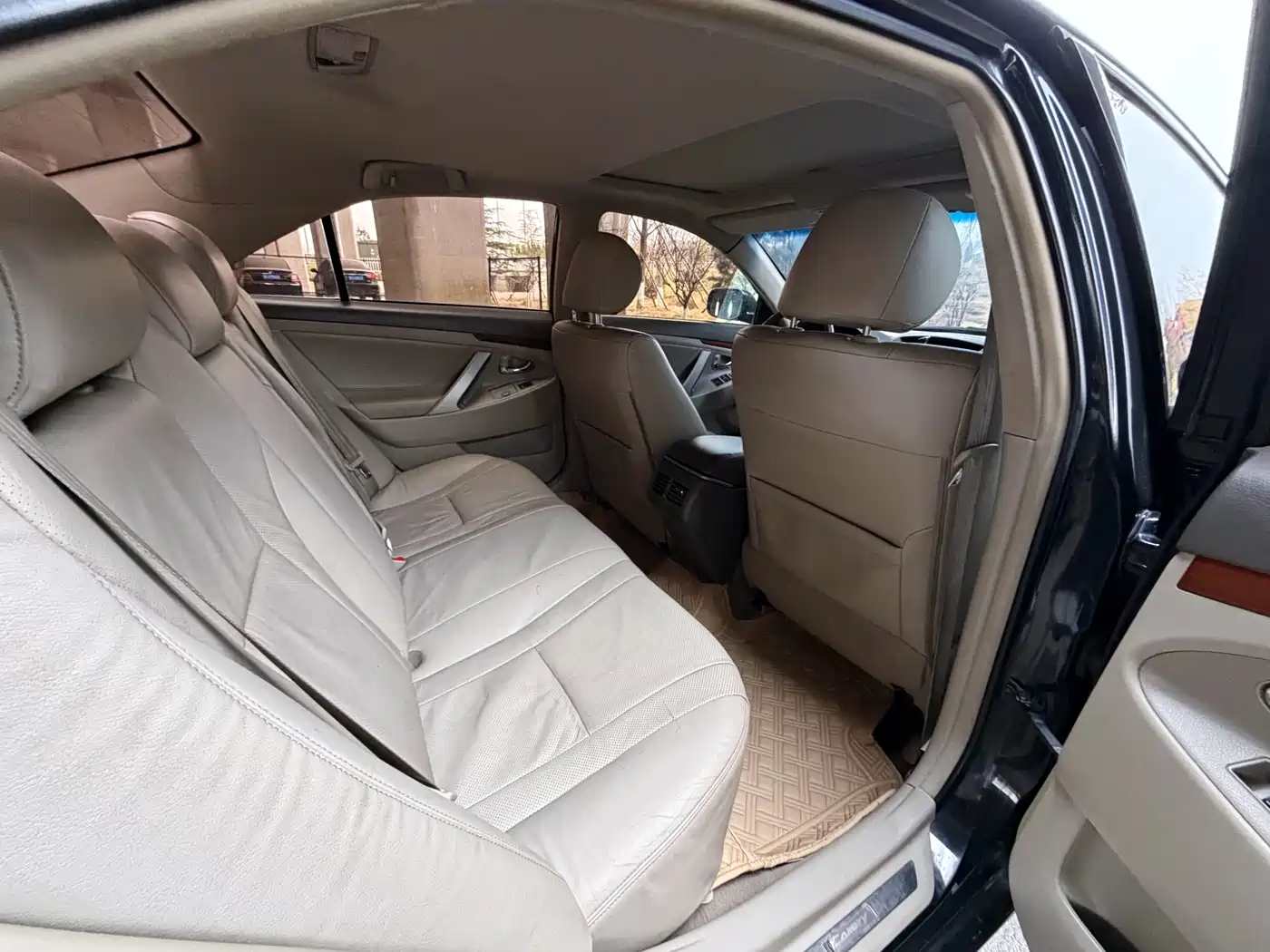 Toyota Camry 2013 200G Classic Luxury Edition фото 13