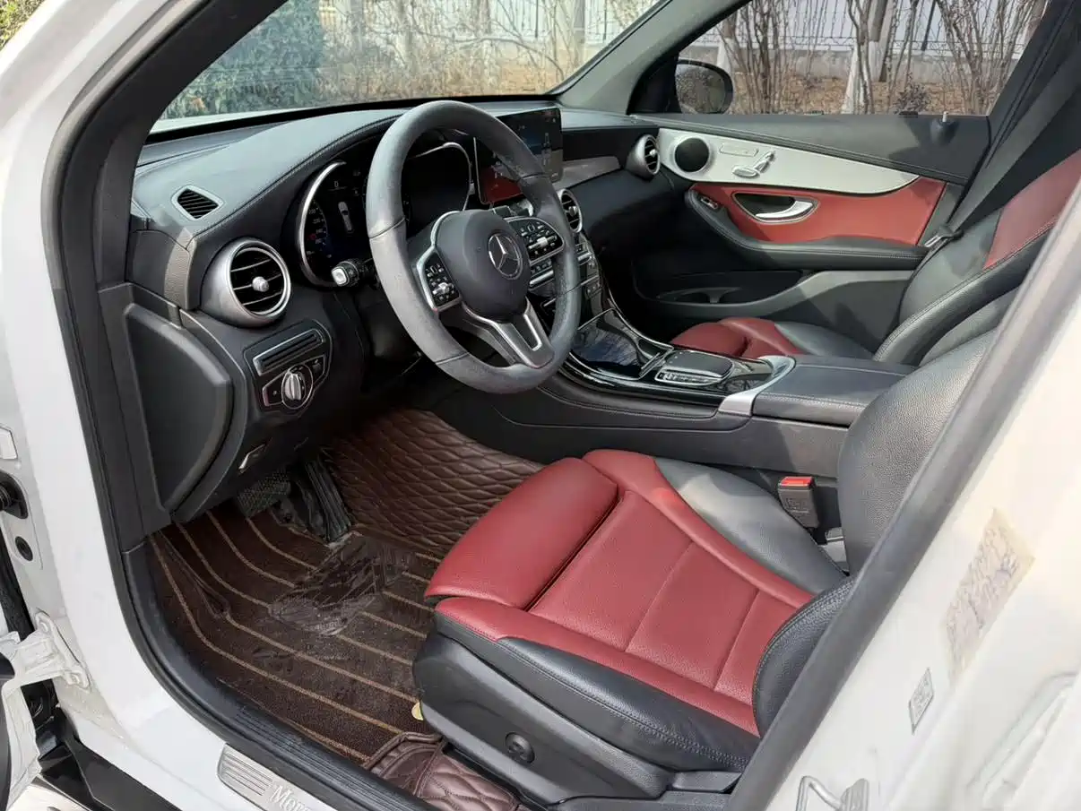 Mercedes-Benz GLC 2021 GLC 300 L 4MATIC Sporty фото 3