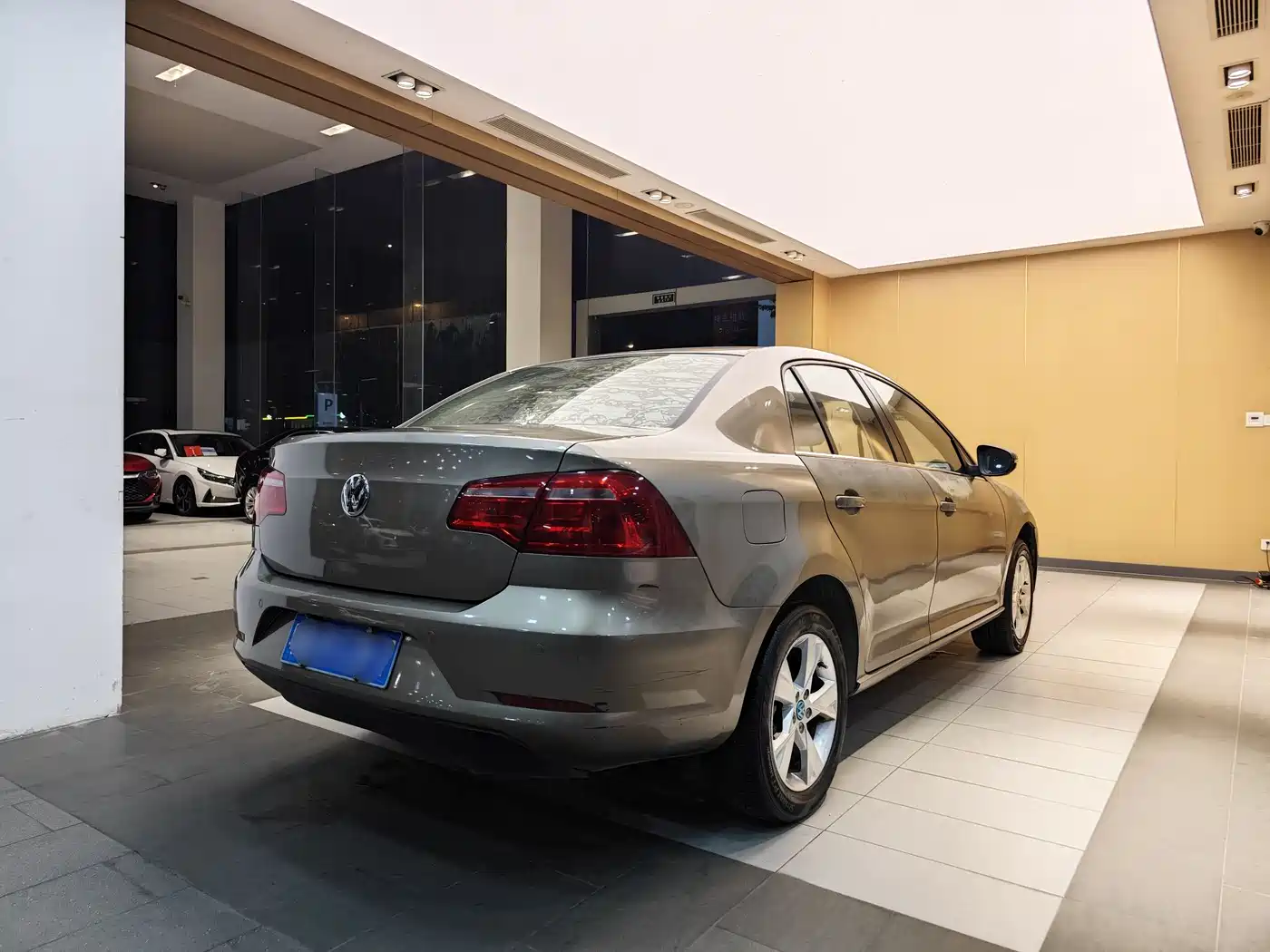 Volkswagen Bora 2014 1.6L Automatic Comfort Edition фото 28