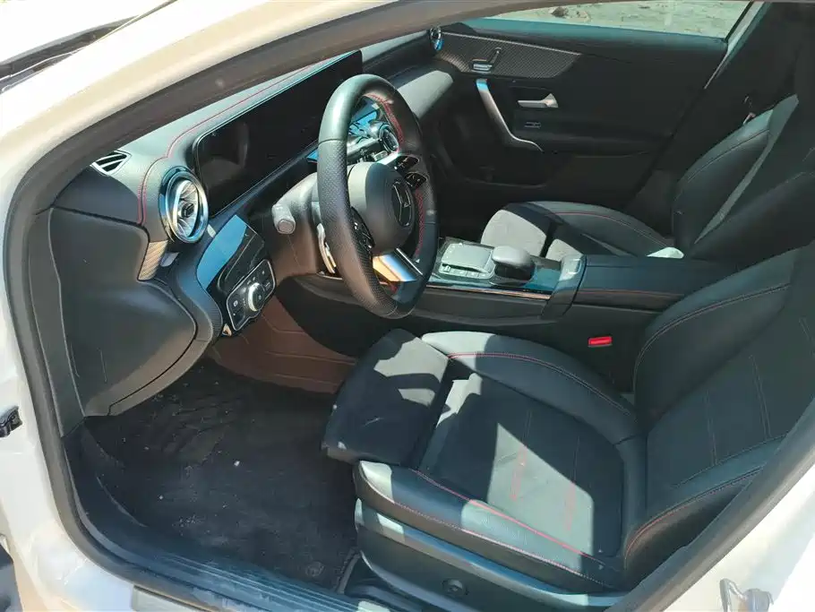 Mercedes-Benz A-Class 2023 A 200 L Fashion фото 8