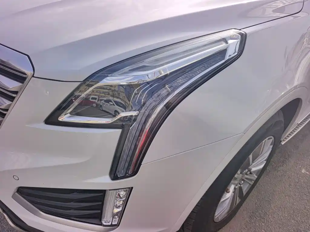 Cadillac XT5 2017 2017 Anniversary Edition 28T 4WD Luxury