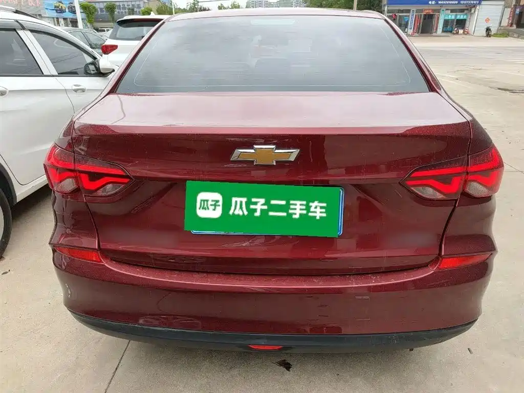 CHEVROLET CRUZE