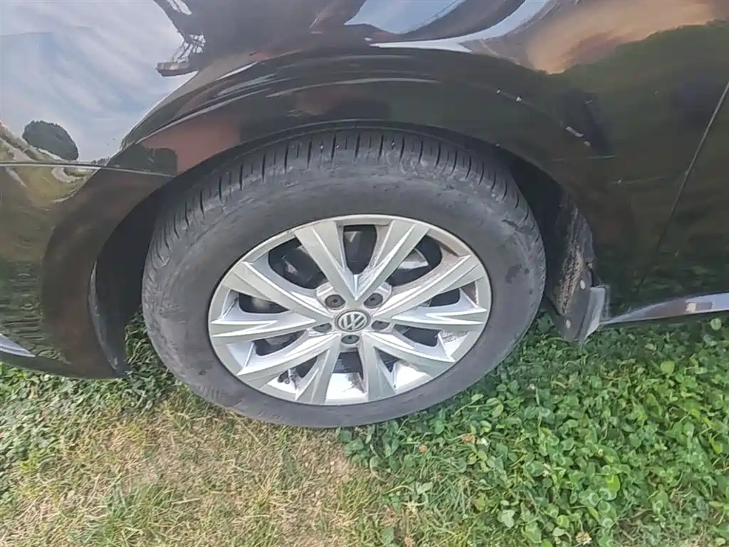 Volkswagen Lavida 2017 230TSI DSG Comfort Edition фото 23