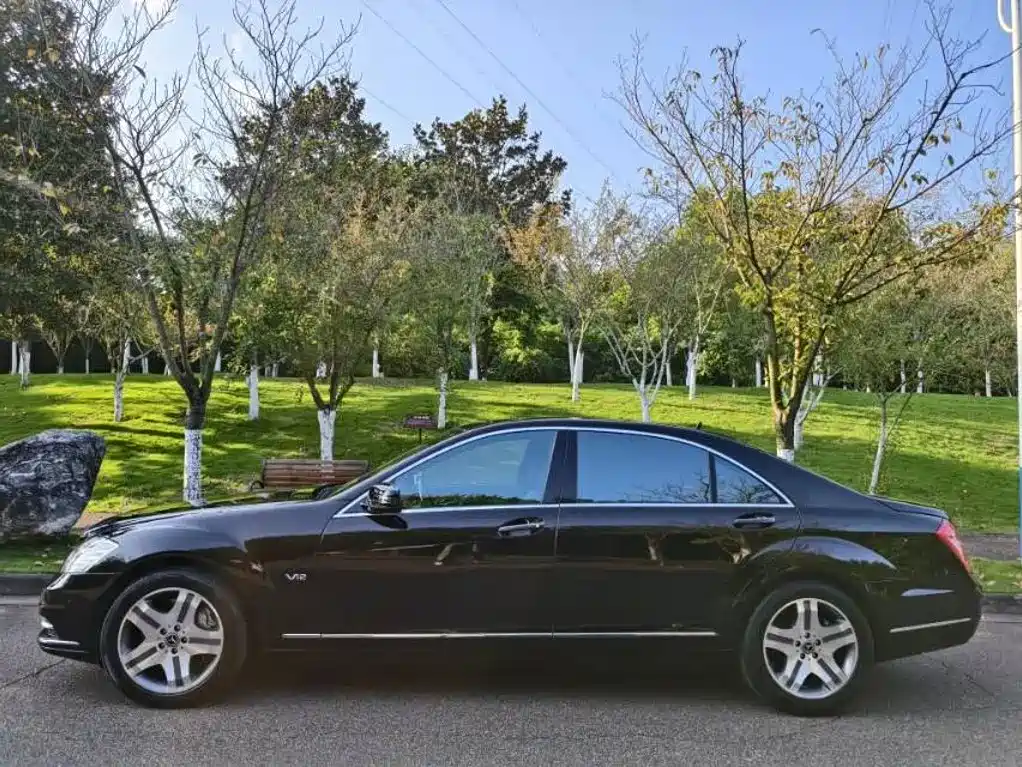 Фото 4 - Mercedes-Benz S-Class