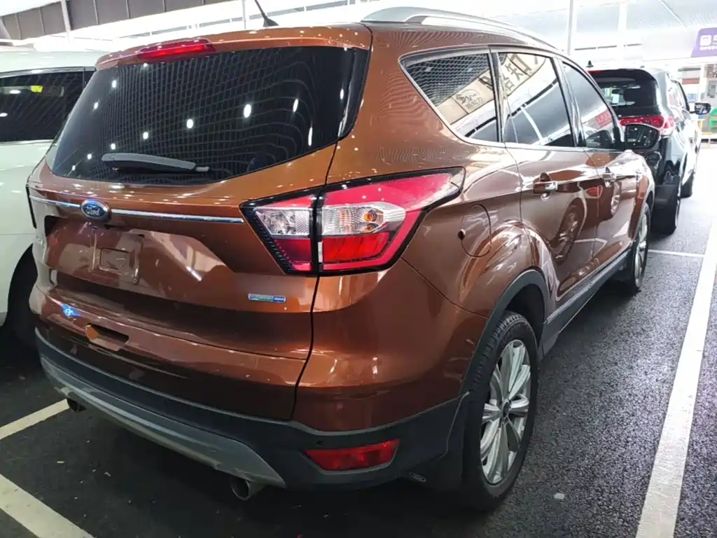 Ford Kuga 2018 2017 EcoBoost 180 AWD Luxury