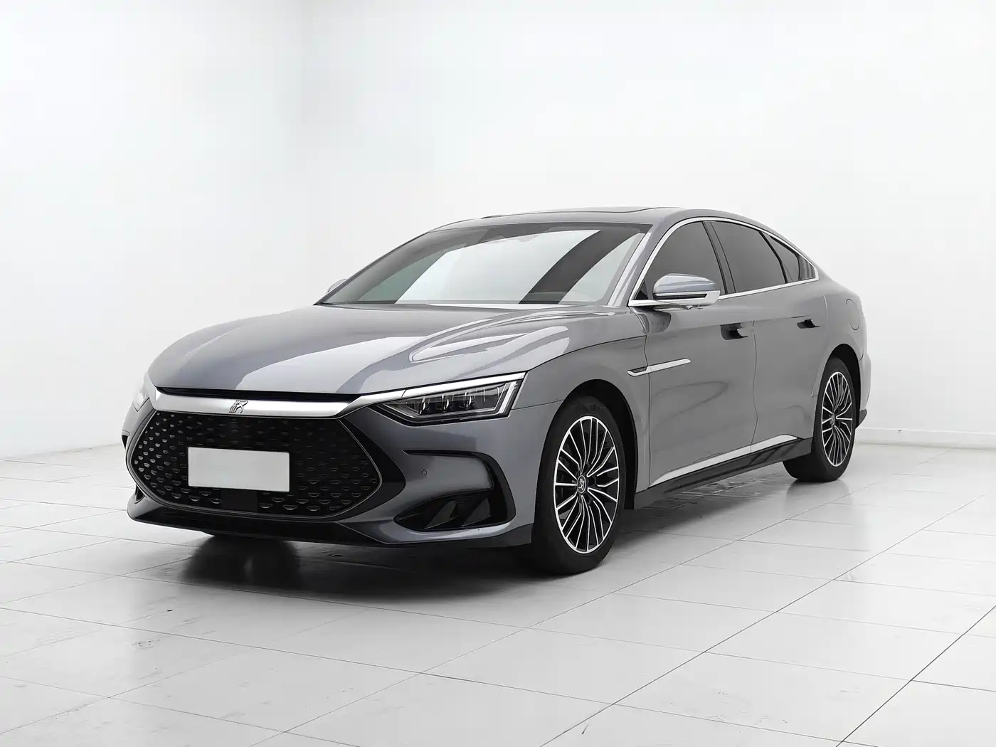 BYD Han 2024 Model DM-i Glory Edition 121KM Premium Type фото 3