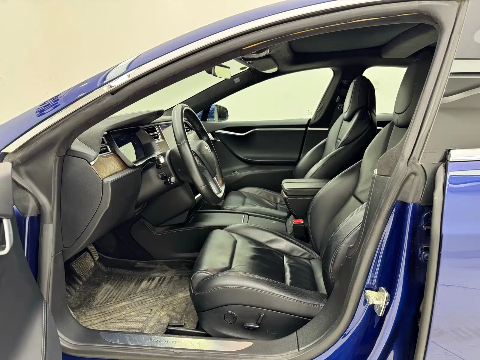 Фото 10 - Tesla Model S