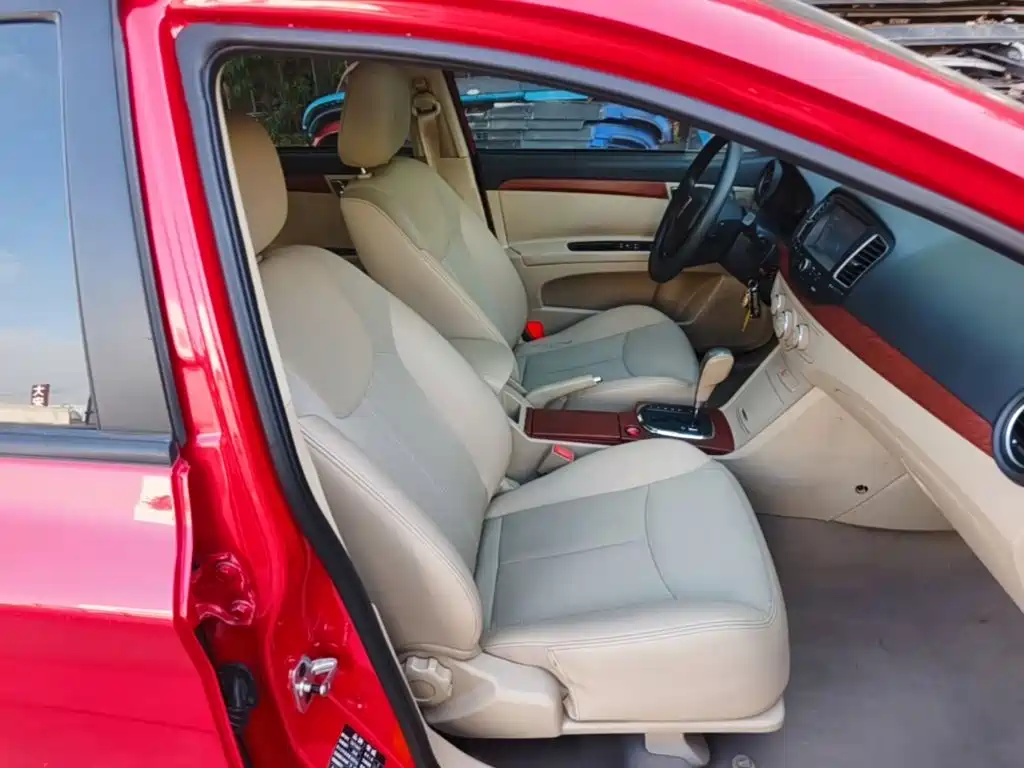 Roewe 350 2015 2013 350C 1.5L Automatic Joy Edition