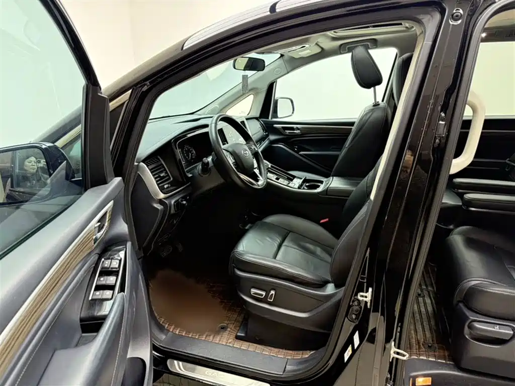GAC Trumpchi Trumpchi M8 2023 Leading Series 390T Premium Edition фото 12