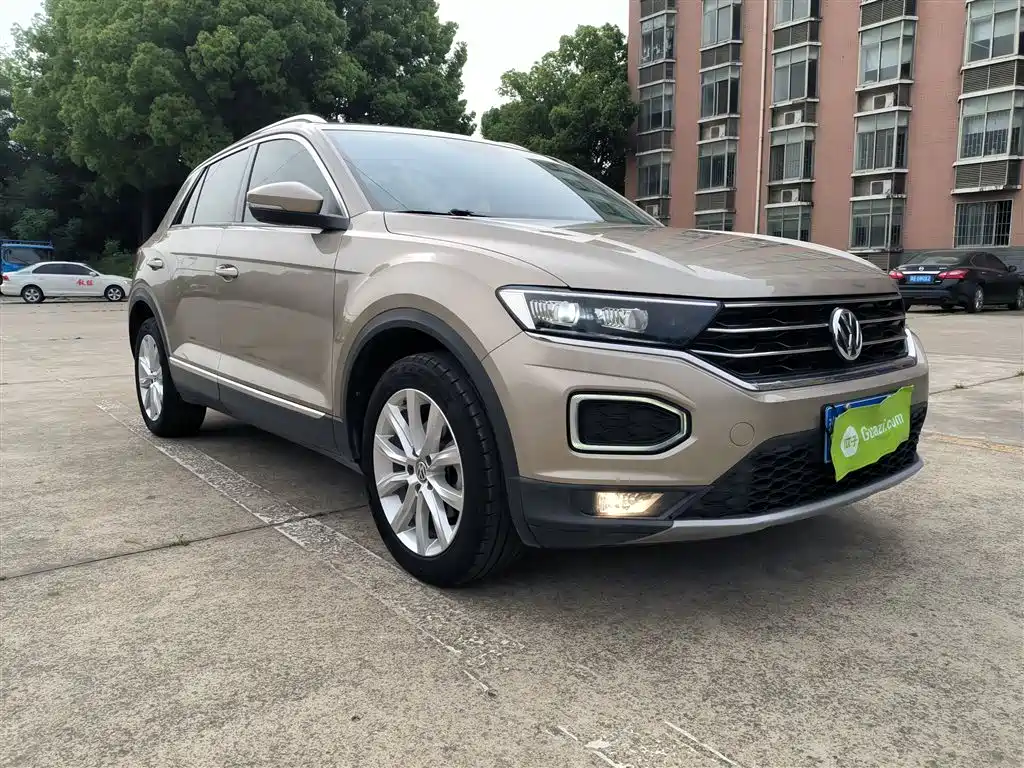 Volkswagen T-ROC 2018 230TSI DSG 2WD Progressive China V фото 4
