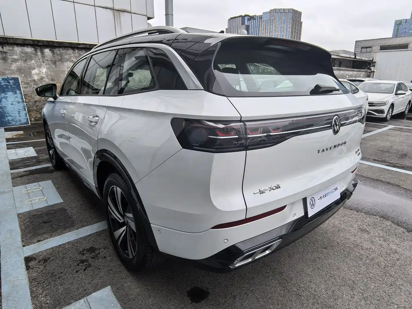 Volkswagen Talagon 2023 380TSI 4WD R-Line Touring Edition фото 11