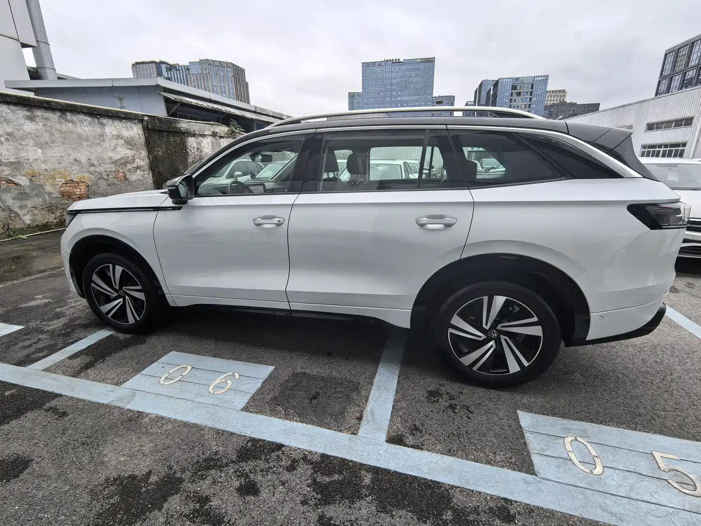 Volkswagen Talagon 2023 380TSI 4WD R-Line Touring Edition фото 12