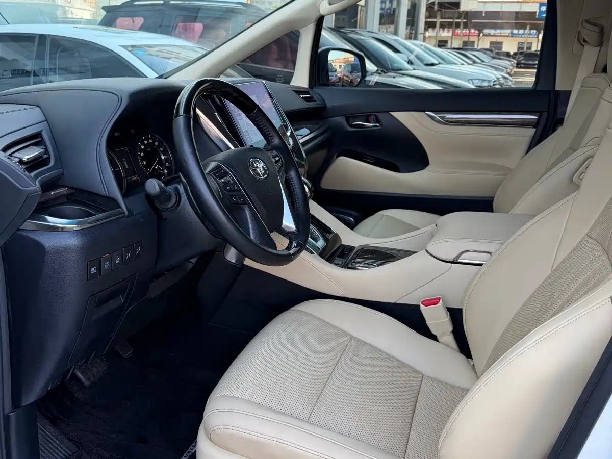 Toyota Vellfire 2023 2021 Crown Hybrid 2.5L HV Premium Edition