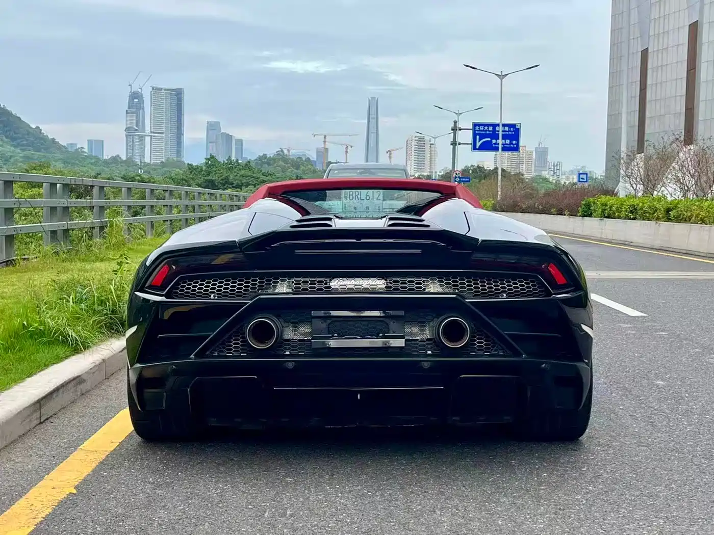 LAMBORGHINI HURACÁN