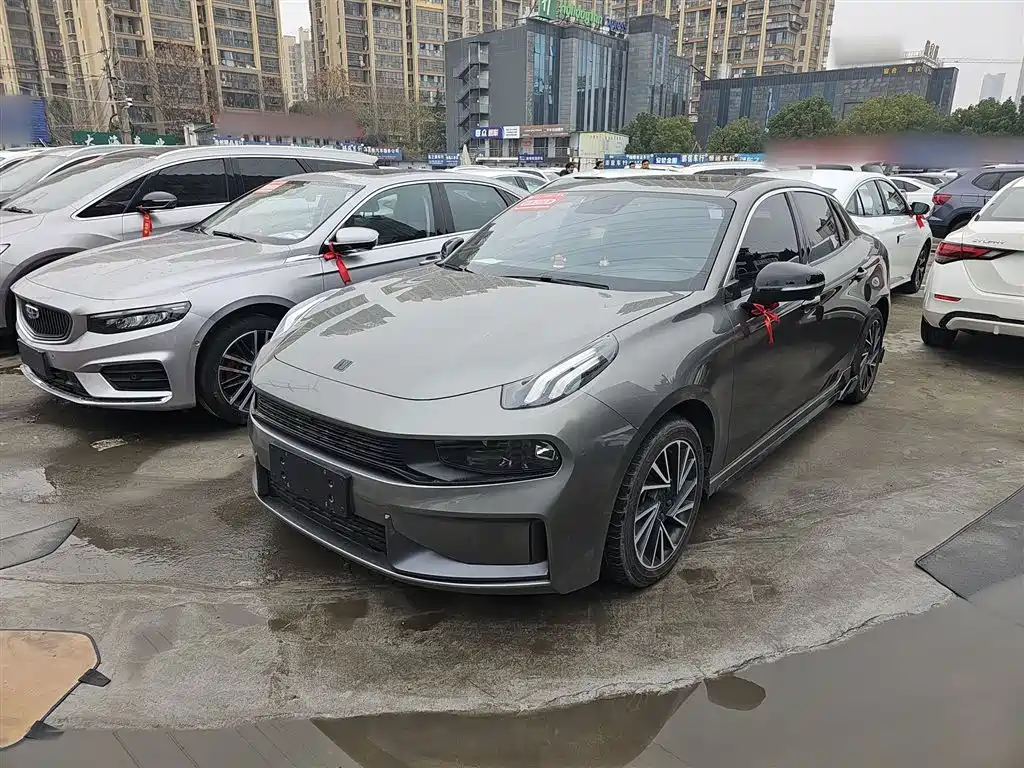 Lynk & Co 03 2021 2.0TD Auto Jin Plus фото 2