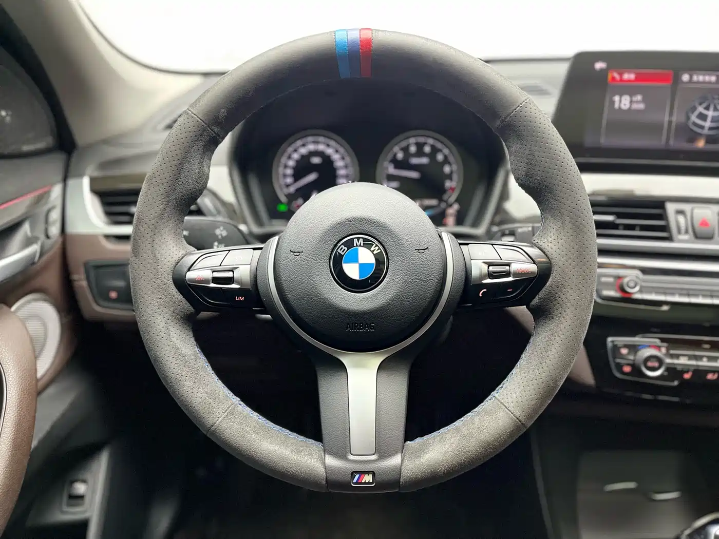 BMW X1 2021 xDrive25Li Exclusive фото 7
