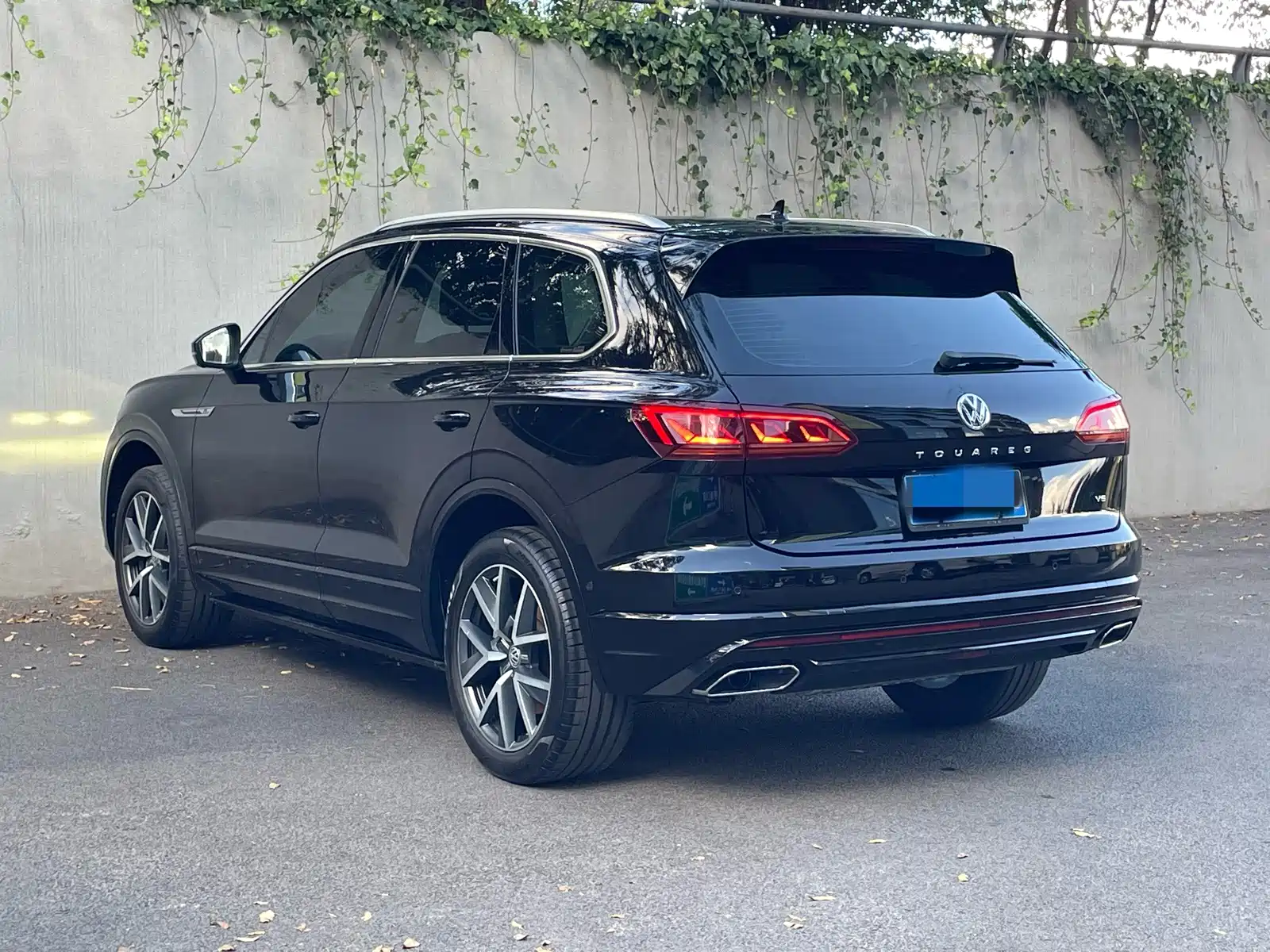 Фото 4 - Volkswagen Touareg