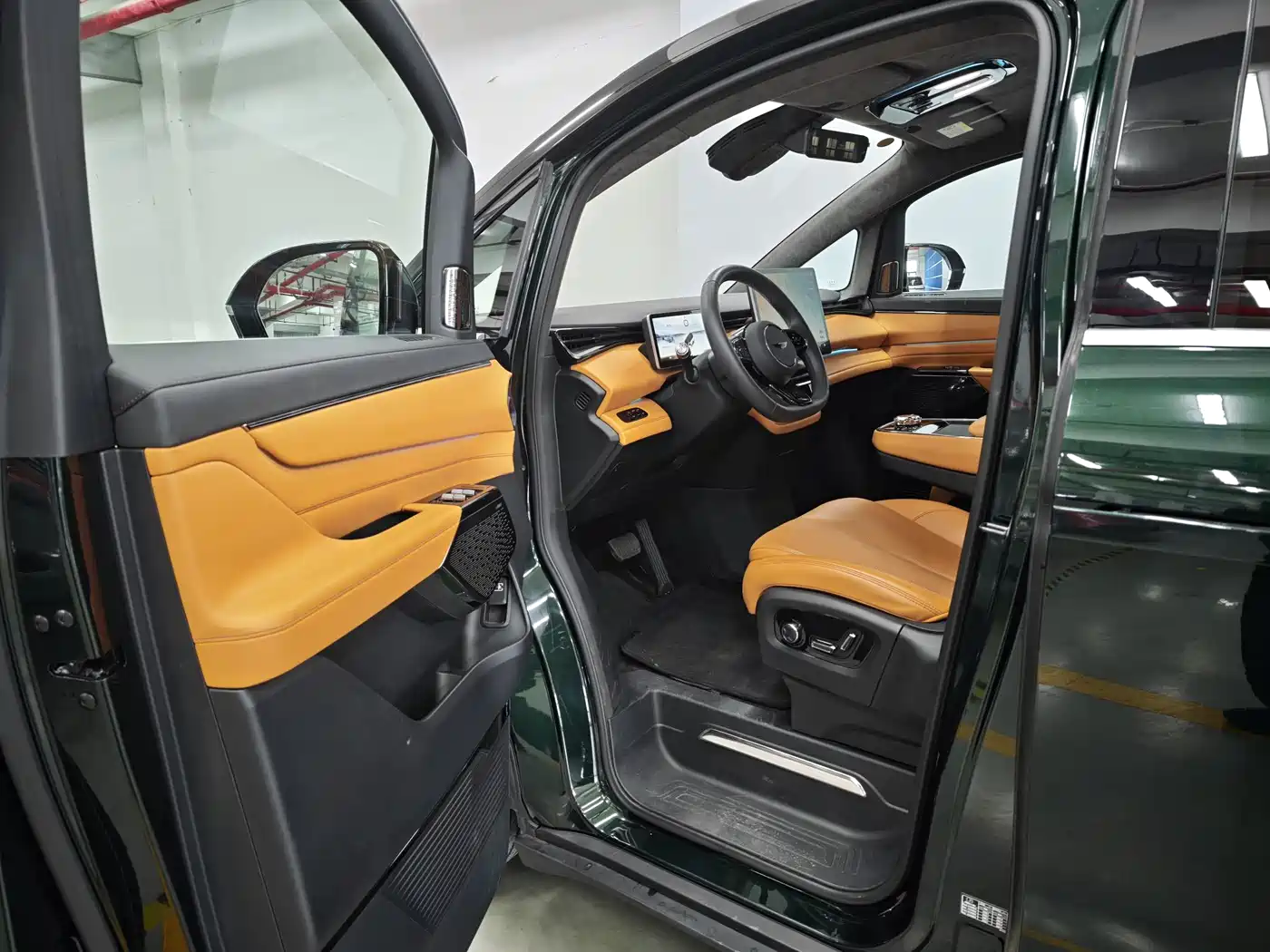 GEELY GALAXY WING TRUE L380