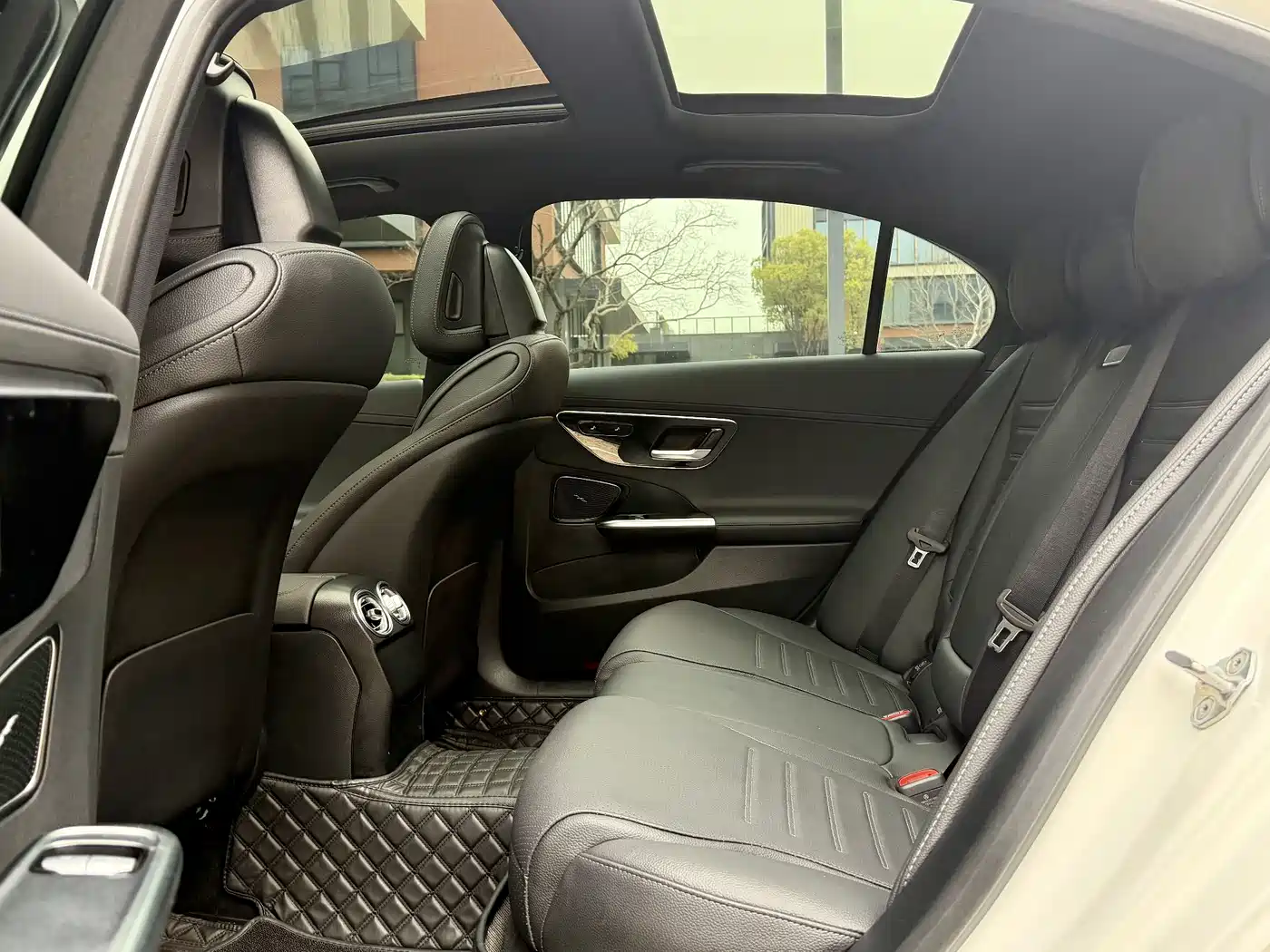 Mercedes-Benz C-Class 2023 C 260 L Sport фото 10