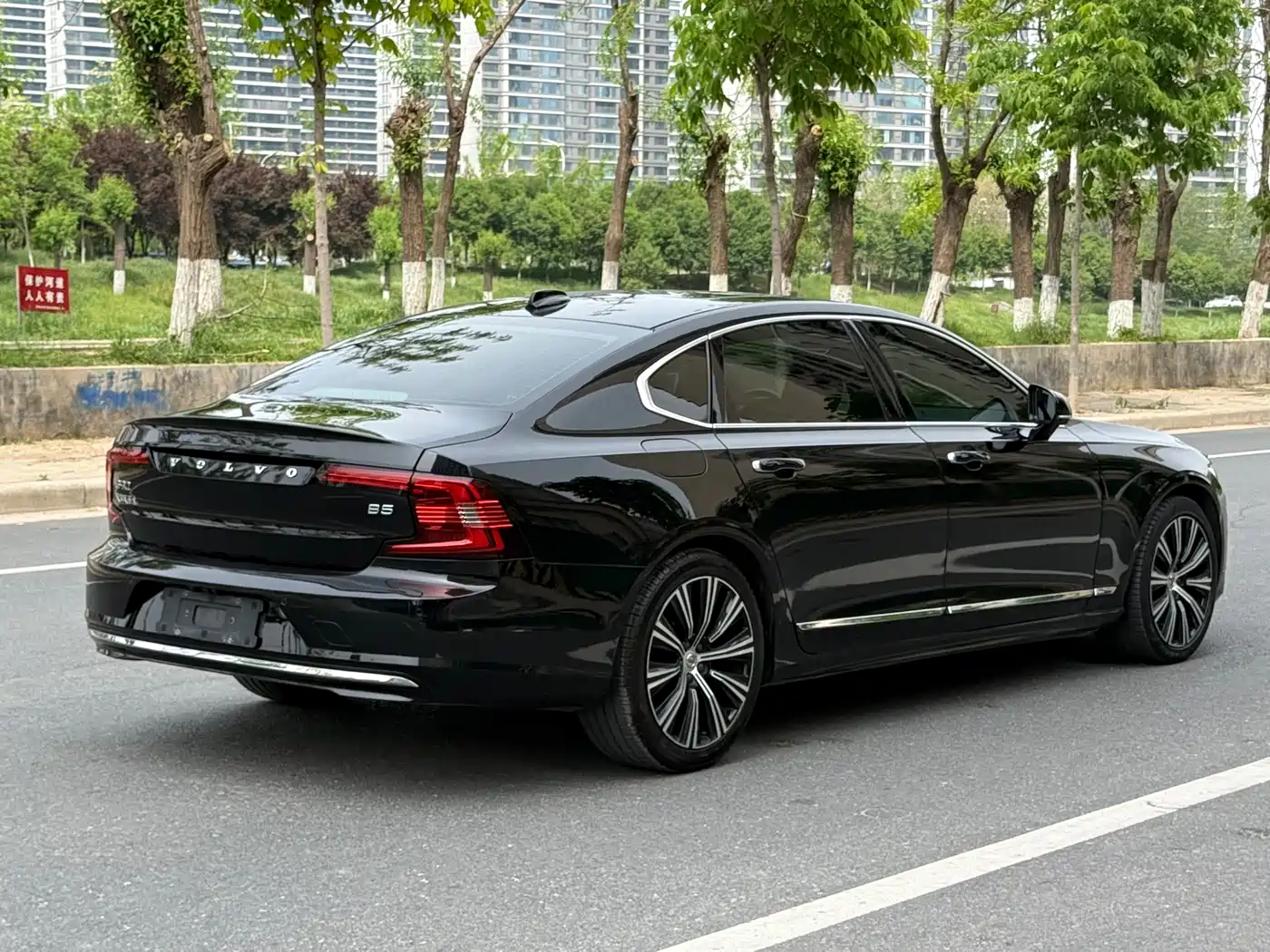 Volvo S90 2021 B5 Elegance Luxury Edition фото 9