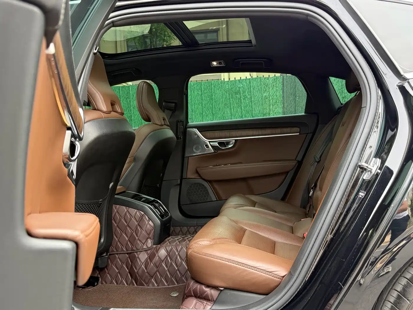 Volvo S90 2021 B5 Elegance Luxury Edition фото 6