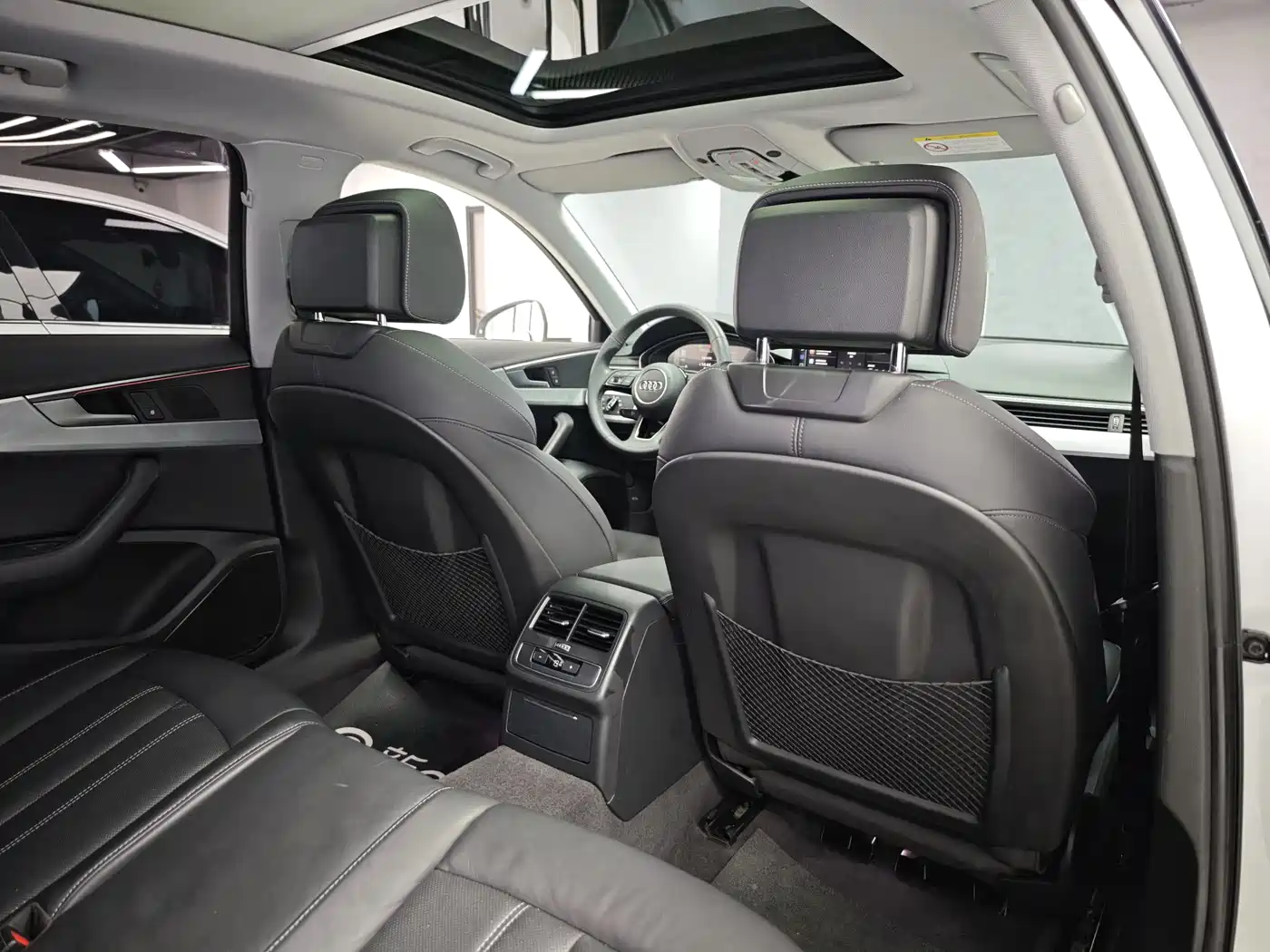 Audi A4L 2020 40 TFSI Luxury Dynamic фото 10