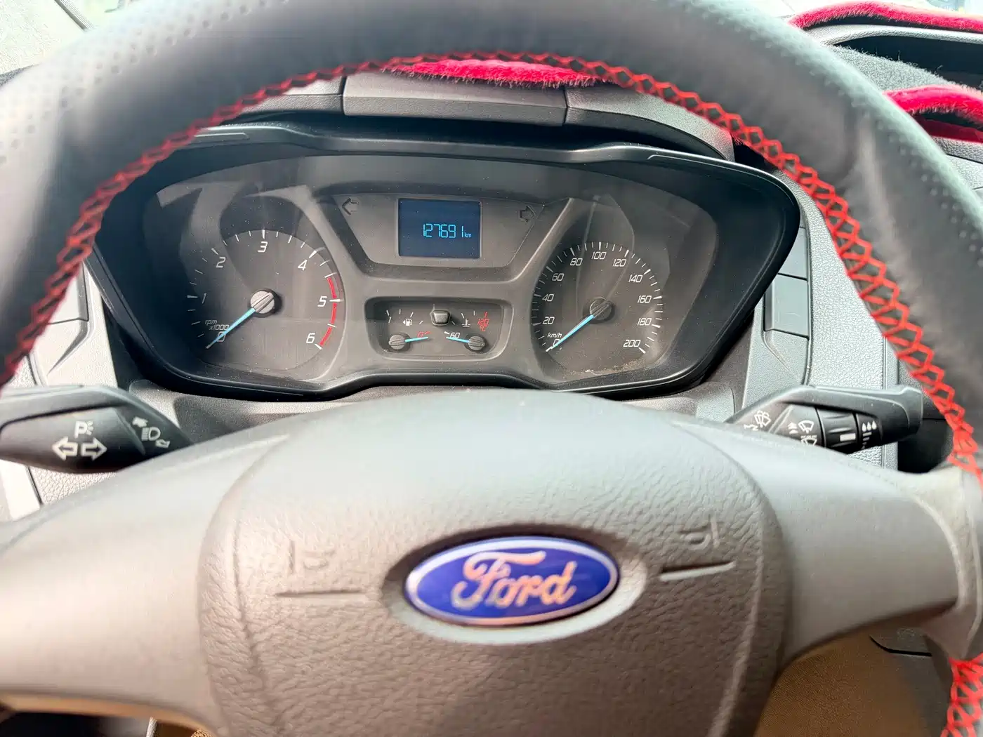 Ford Transit 2018 2019 2.0T Diesel Multi-Purpose Commercial Vehicle Medium Wheelbase Medium Roof 6-Seater China VI