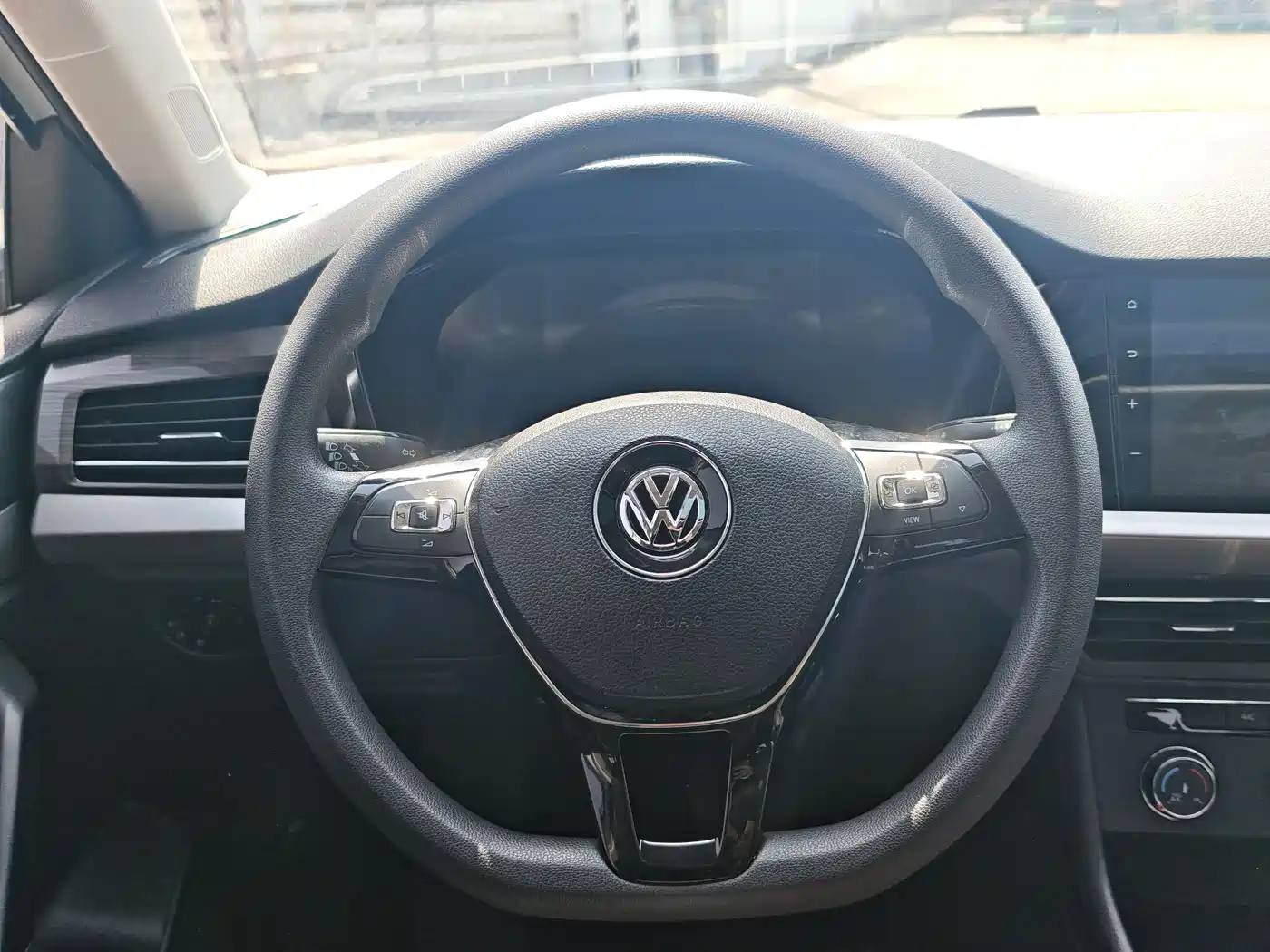 Volkswagen Lavida 2022 280TSI DSG Comfort Edition фото 15