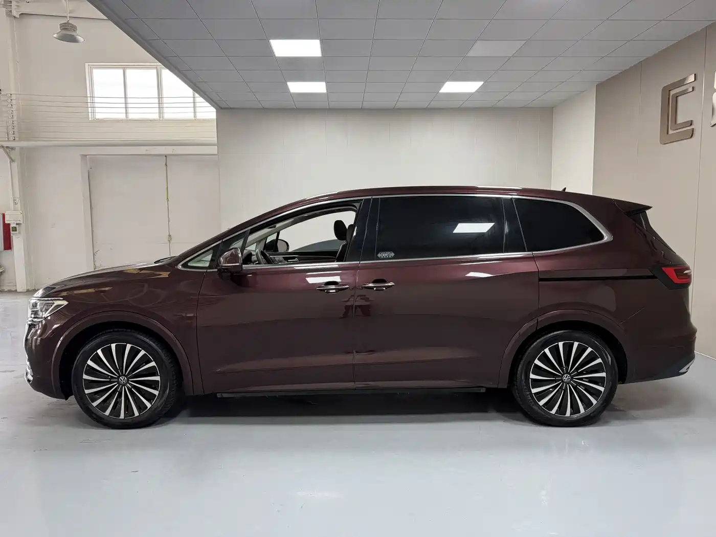Volkswagen Viloran 2021 2020 380TSI Premium