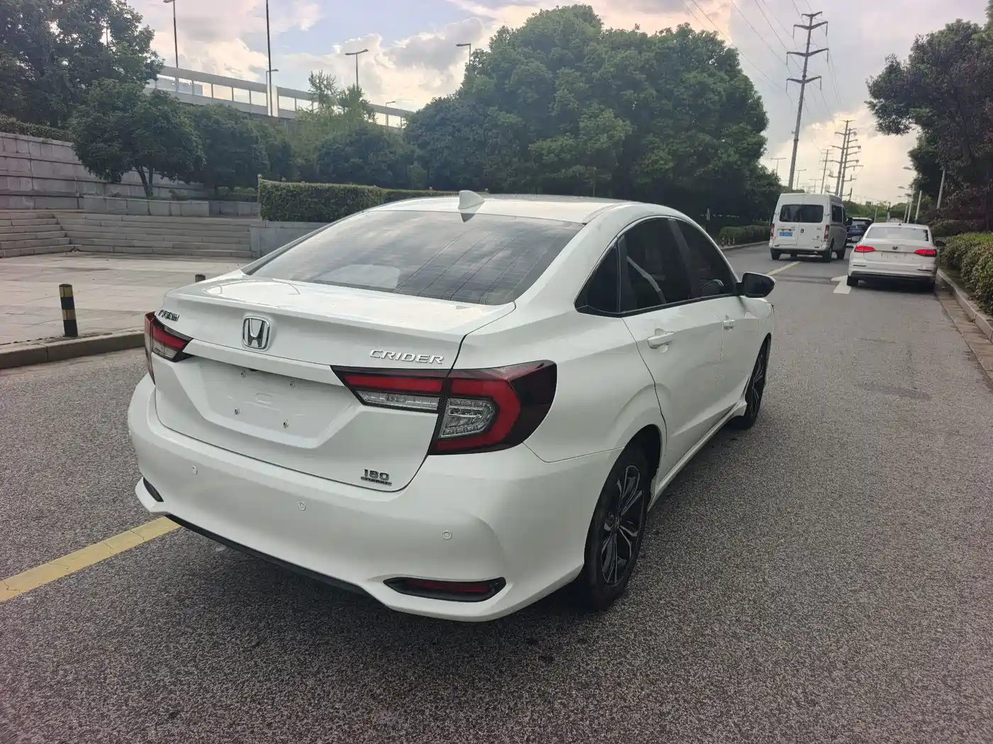Honda Crider 2023 2024 180Turbo CVT Luxury Edition