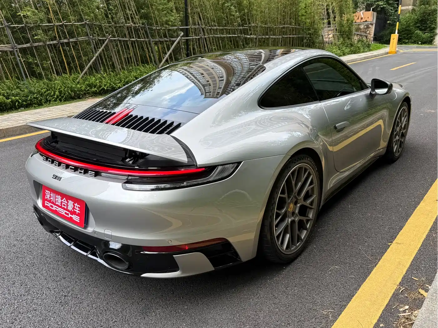Porsche 911 2022 Carrera 3.0T фото 6